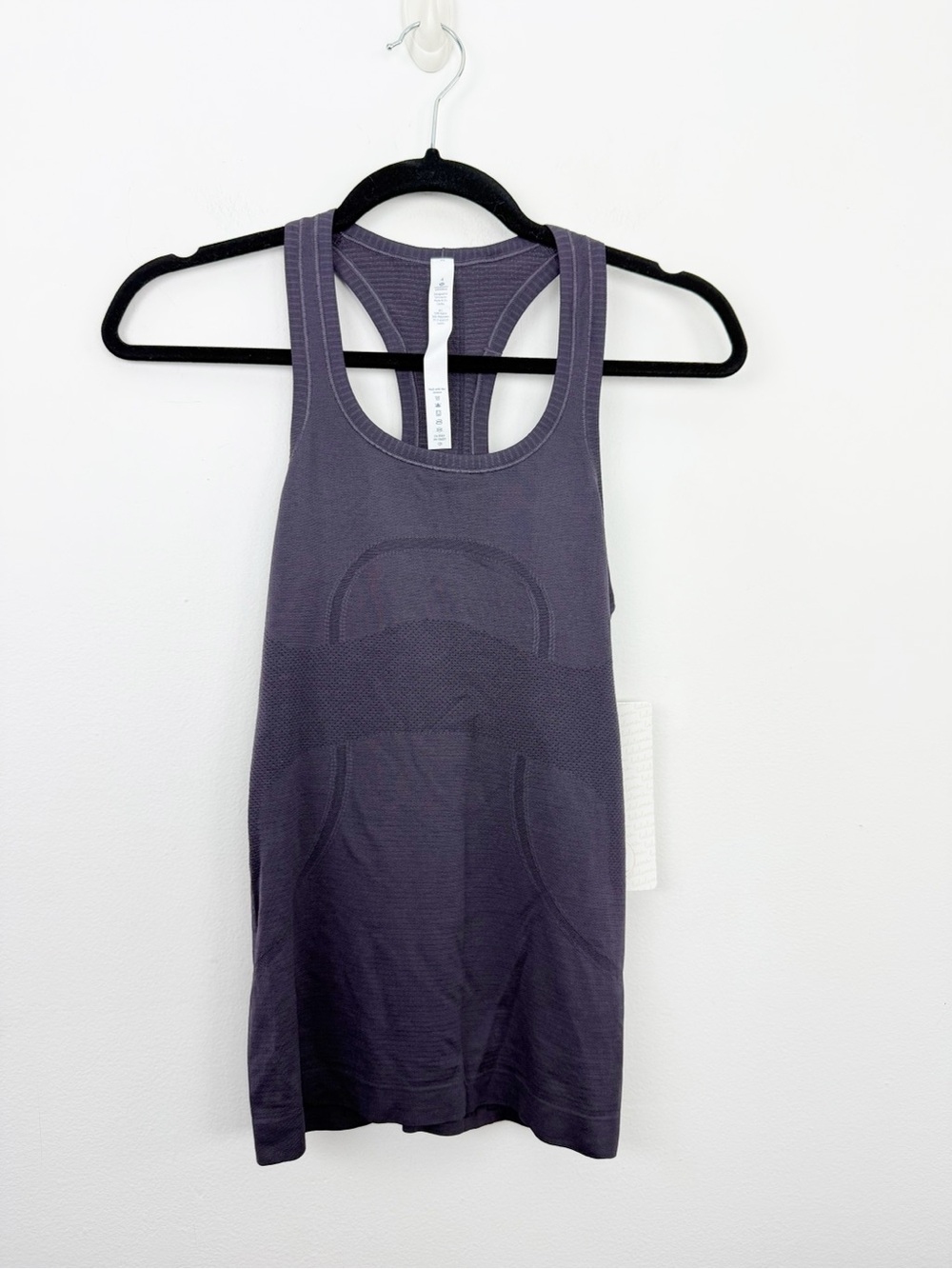 Lululemon Swiftly Tech Racerback Tank Top Boysenberry Size 4 NWT